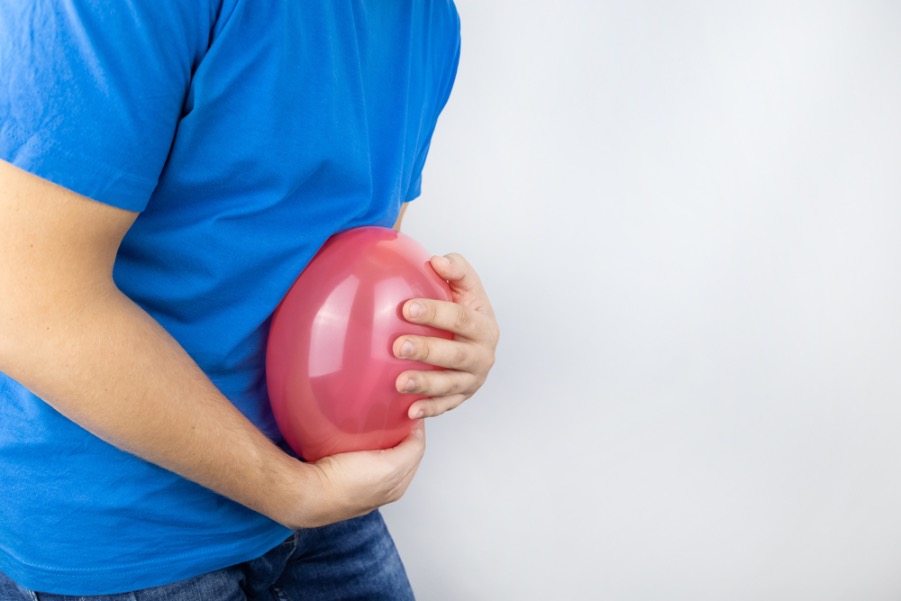 pinchazos en el estómago y cansancio